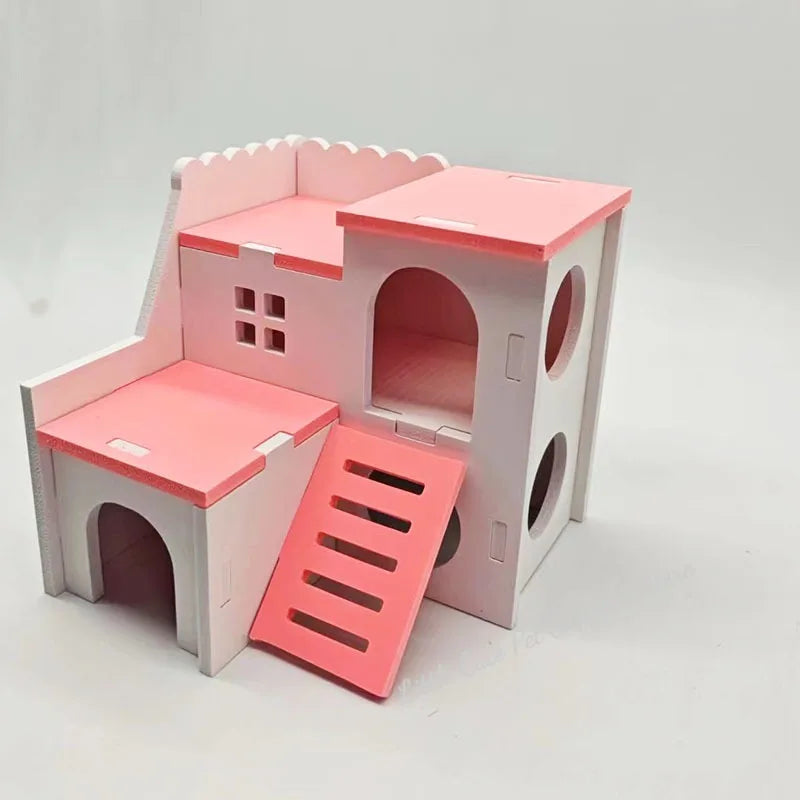 Natural wooden nest for guinea pigs and hedgehogs from Petivo, featuring a cozy design and spacious interior.