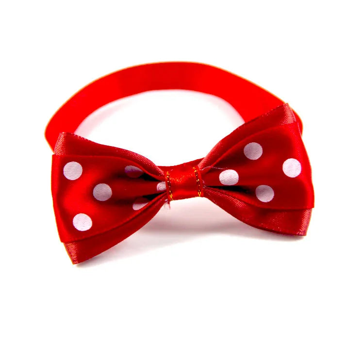 Adjustable Christmas bow tie collar for dogs and cats, featuring festive design by Petivo Pets Store.