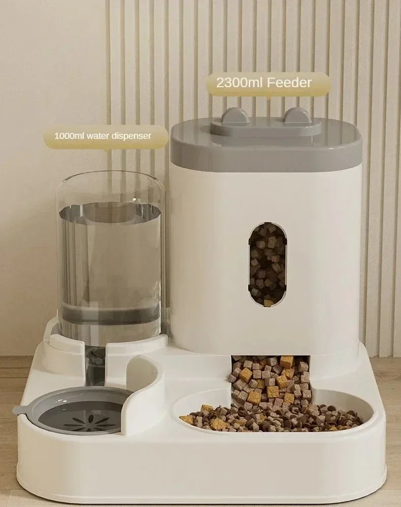 EverFresh Gravity-Flow Diner featuring self-refilling water dispenser and integrated feeding basin for pets.