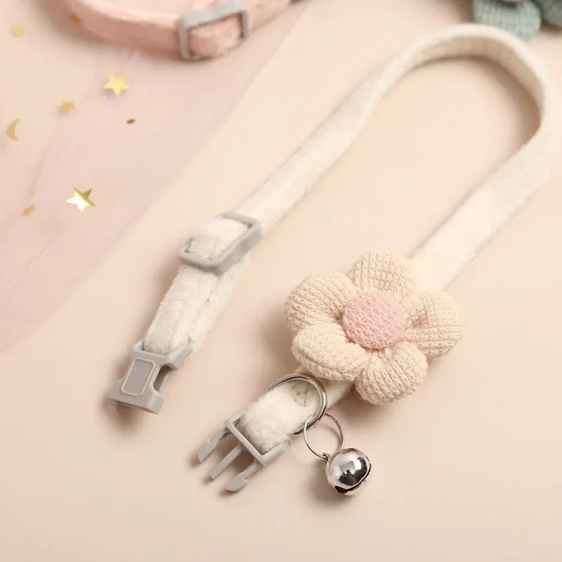 Adjustable Petivo bowknot collar for dogs with a bell, featuring a lovely cotton design and breakaway safety clasp.