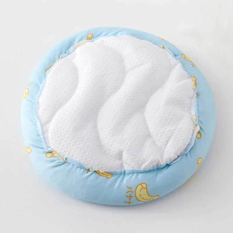 Ultra-soft CloudSnug™ thermal hideaway for small pets, featuring a breathable plush cushion nest for guinea pigs and bunnies.