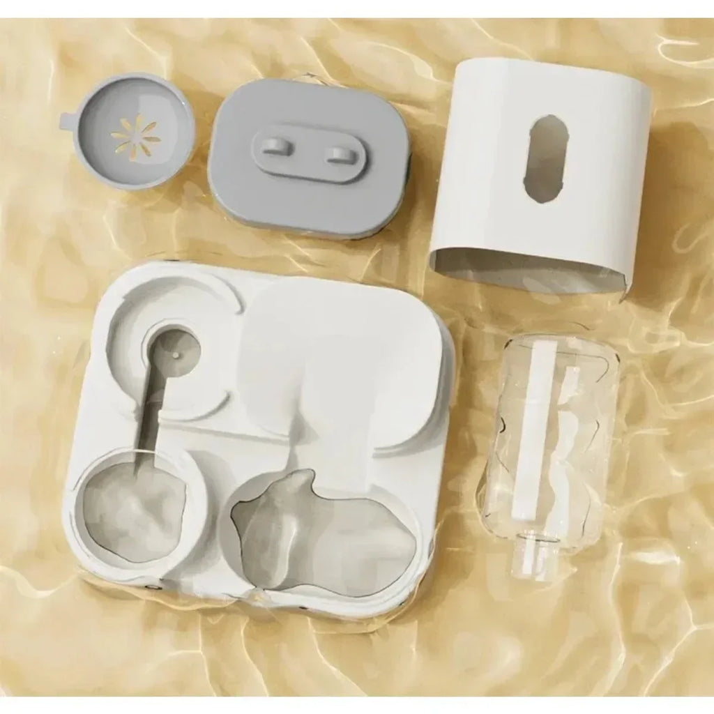 EverFresh™ Gravity-Flow Diner by Petivo with self-refilling water dispenser and integrated feeding basin for pets.