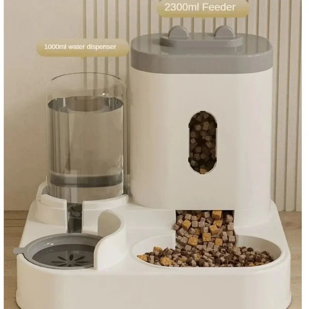 EverFresh™ Gravity-Flow Diner with self-refilling water dispenser and integrated feeding basin for mess-free pet dining.